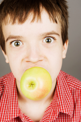 Children eating snacks but skipping meals, study finds